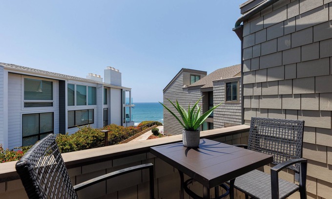 Solana Beach House | Stunning Ocean View Townhome w/Pool and Spa