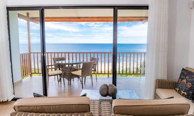 Mahe Island House | Stunning ocean views