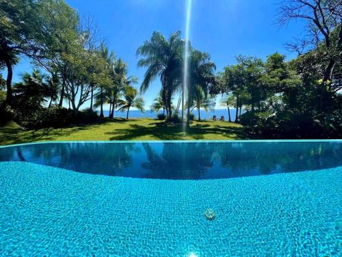Boca Chica Villa | Stunning Oceanfront 4-Bdrm Villa w/Infinity Pool