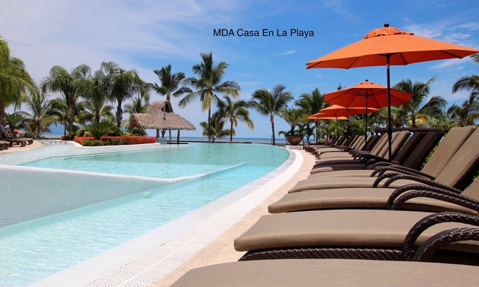 Emiliano Zapata Condo | STUNNING OCEANSIDE PROPERTY3200sqft 3Bed/3Bath (6ppl K/K/Q) w 100M Infinity Pool