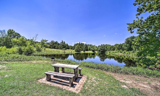 Spiro House | Stunning Oklahoma Home ~ 3 Mi to Spiro Mounds
