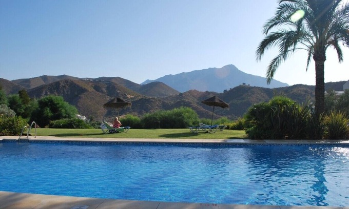 Benahavis Apartment | Stunning Penthouse, La Quinta Golf & Spa, nr Puerto Banus - English & Sat TV