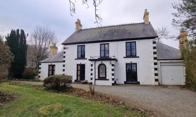Dwyran House | Stunning Period Property