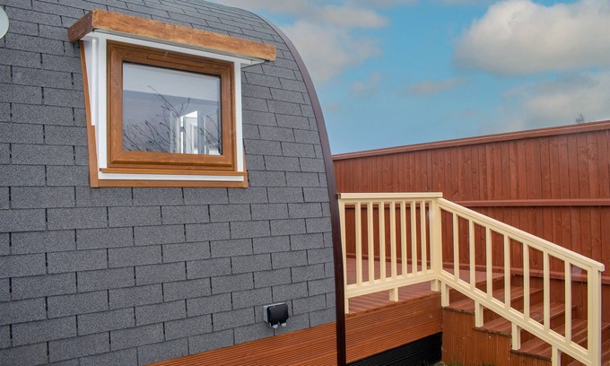 Trowse Newton Cabin | Stunning Pod 4 with Countryside view