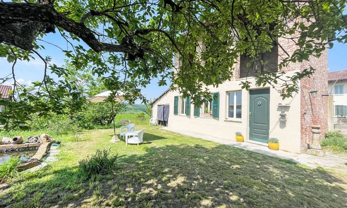 San Damiano dʼAsti House | Stunning private villa with WIFI, A/C, TV, patio, pets allowed, panoramic view and parking