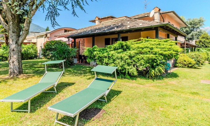 Delebio House | Stunning private villa for 8 people with WIFI, TV, patio and panoramic view