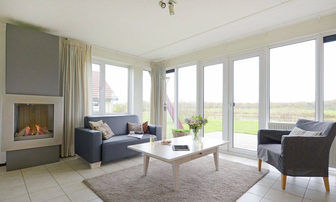 Municipality of Emmen House | Stunning private villa for 4 guests with pool, WIFI, TV, terrace and parking