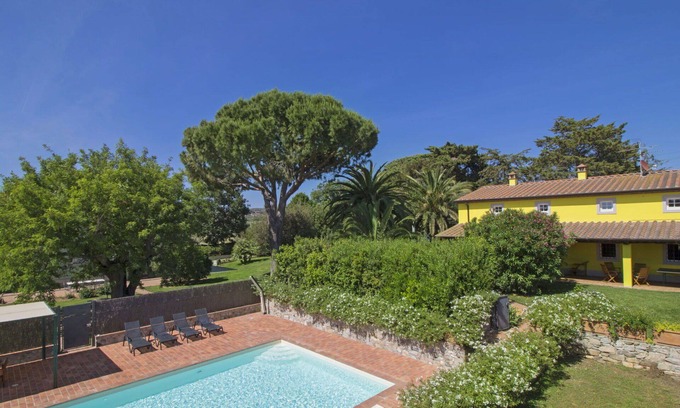 San Vincenzo House | Stunning private villa for 10 guests with private pool, WIFI, A/C, TV, patio and pets allowed