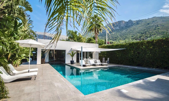 Cinisi Villa | Stunning private villa for 4 people with A/C, private pool, WIFI, TV, patio and parking