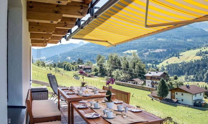 Taxenbach House | Stunning private villa for 8 people with WIFI, TV, terrace, pets allowed and parking