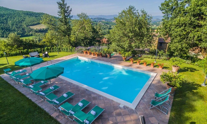Ripoli Villa | Stunning private villa with hot tub, A/C, private pool, WIFI, TV, patio, panoramic view and park.