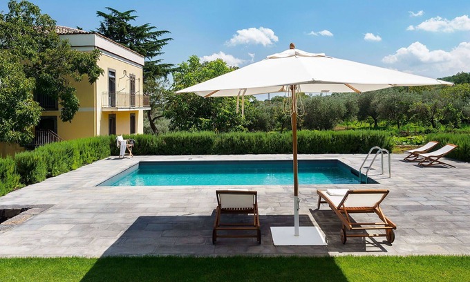 Rovittello Villa | Stunning private villa with WIFI, private pool, TV, terrace, pets allowed, panoramic view, parking