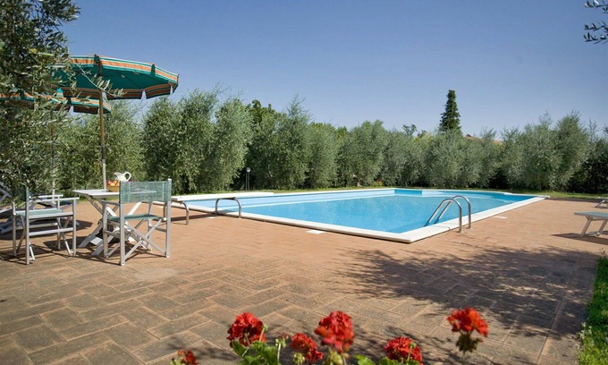 Palaia Villa | Stunning private villa for 8 guests with private pool, WIFI, TV and patio