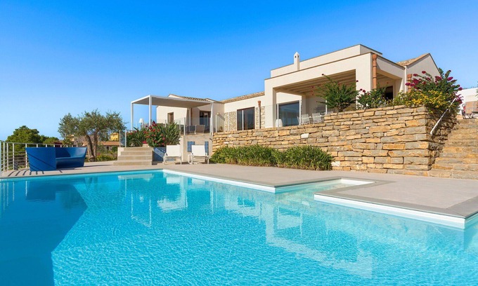 Buseto Palizzolo Villa | Stunning private villa with A/C, private pool, WIFI, TV, terrace, panoramic view and parking
