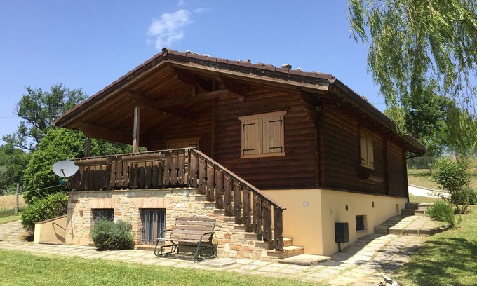 Sarnano Ski Chalet | Stunning Property in a Tranquil Position