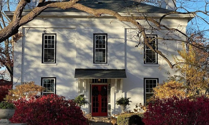 Shelbyville House | Stunning Property with loads of amenities. In ground pool, pet friendly, with photo opps galore!