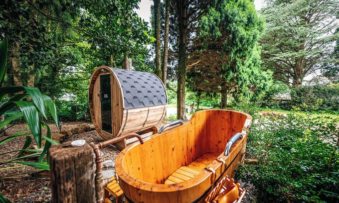 Robertson House | Stunning Rainforest Retreat w/sauna - Southern Highlands