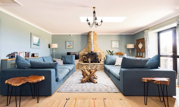 Frome House | Stunning Renovation edge of Frome + country views
