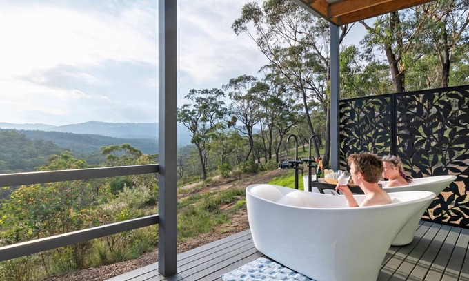 Bilpin Cabin | Stunning romantic hideaway with unsurpassed views of the Wollemi National Park