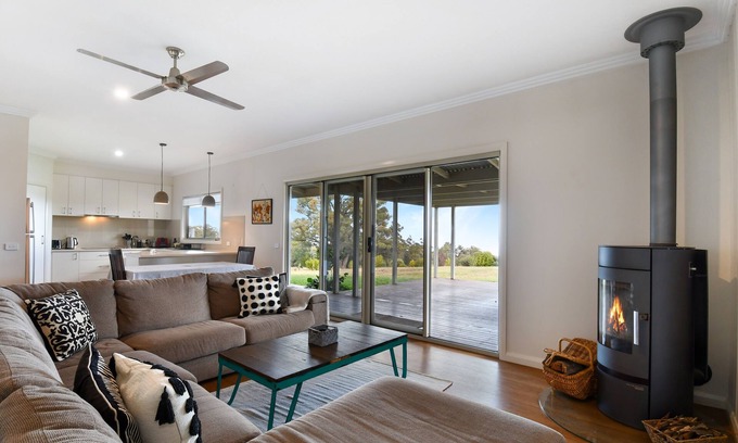 Barwite House | Stunning Rural Home - Snow, Mountains & Mansfield