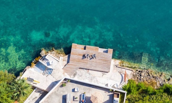 Sandys Apartment | Stunning Sea Views, Contemporary Upper 3Bed - 4A