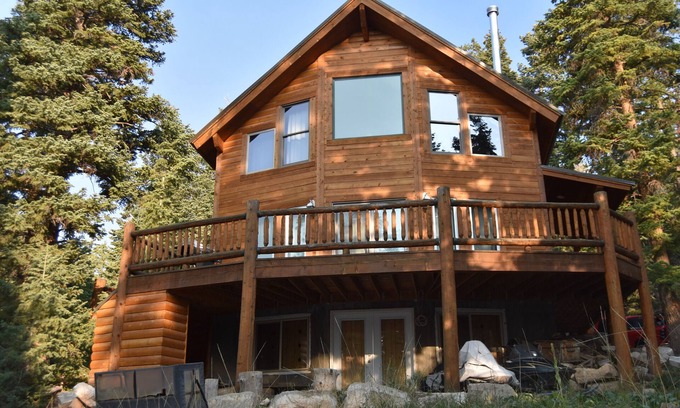 Mount Pleasant Cabin | Stunning, Serene Cabin Retreat Nestled in the Mountains of Mount Pleasant, UT