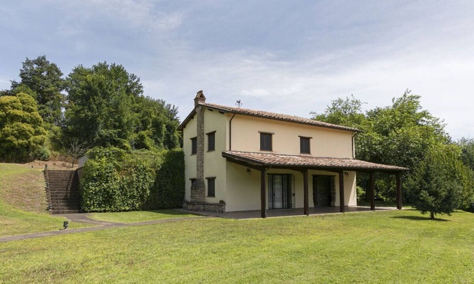 Civitella d'Agliano Villa | Stunning, spacious Private Villa with pool surrounded by countryside