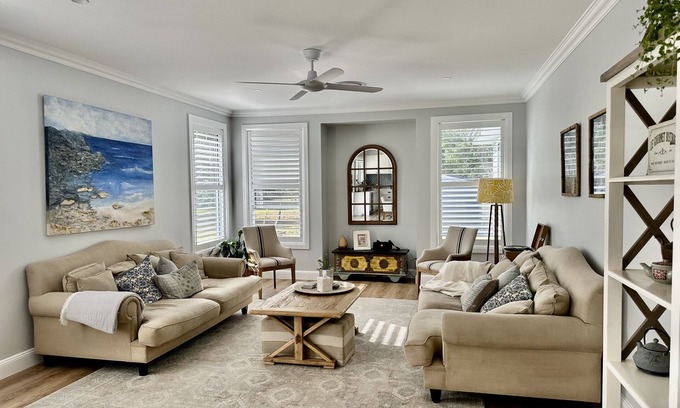 Cooroibah House | Stunning, Spacious Country Home in Noosa Hinterland.