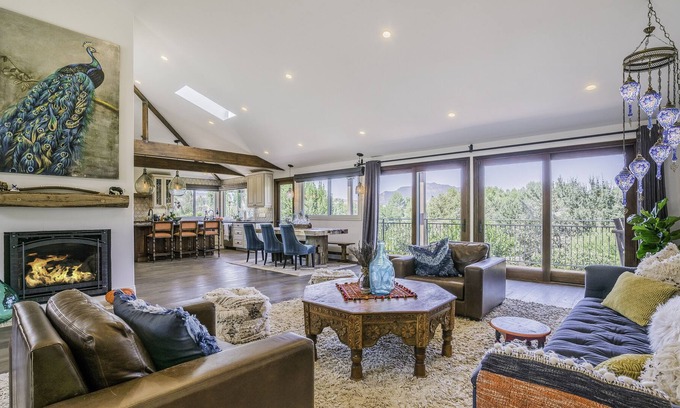 Agoura Hills Villa | Stunning Spanish Villa