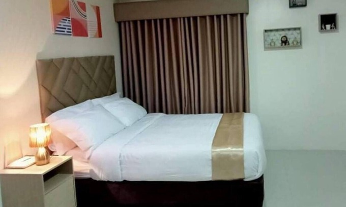 Mabolo Apartment | Stunning Studio Type - 1641 - 16th Flr Persimmon