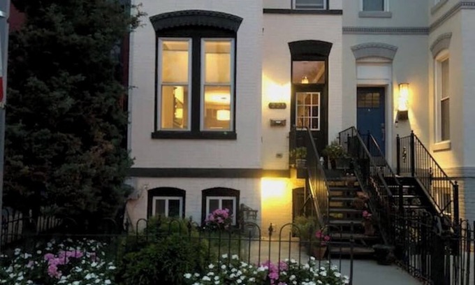 Truxton Circle Apartment | Stunning, Stylish Flat, Cool Neighborhood Close to Everything