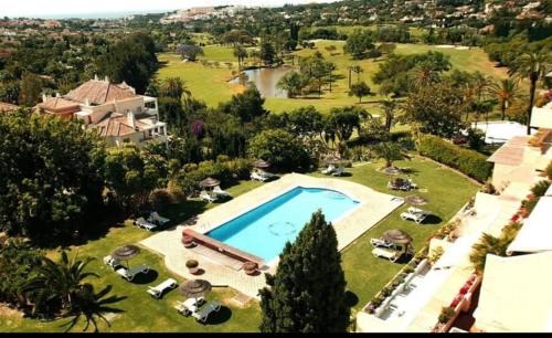 Marbella Bed & Breakfast | Stunning suite at Hotel Del Golf, 5 stars and frontline Golf, Porto Banus, Marbella