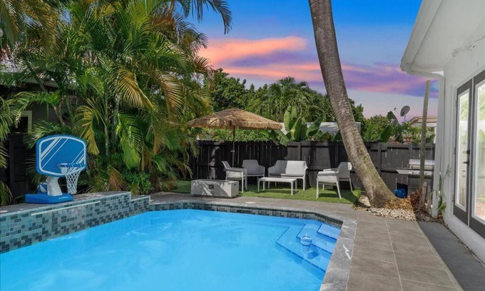 Miami Shores Villa | Stunning Tropical Villa - 4BR with private pool