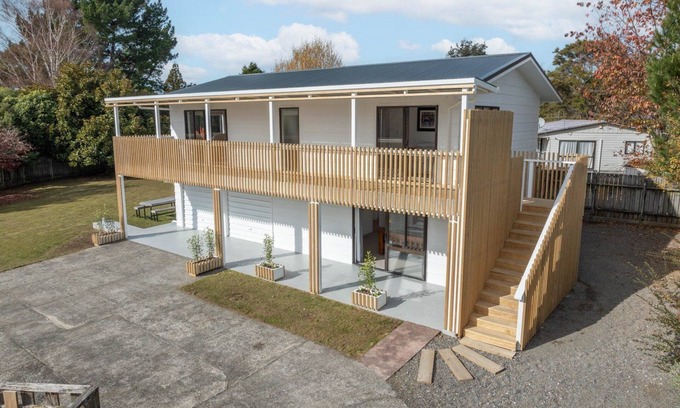 Turangi House | Stunning Turangi Home - Mt Ruapehu + Tongariro