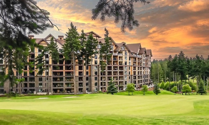 Bear Mountain Resort Condo | Stunning unit with views of #1 fairway