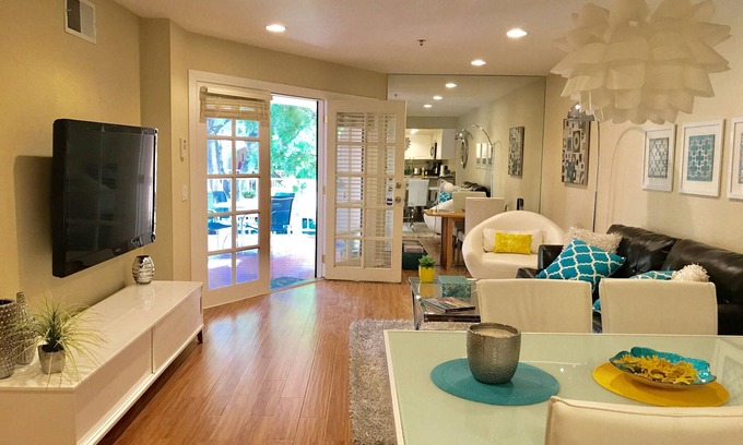 Downtown Palm Springs Condo | Stunning Upgraded Deauville Luxury 5-Star Palm Springs Condo; Walk to Downtown