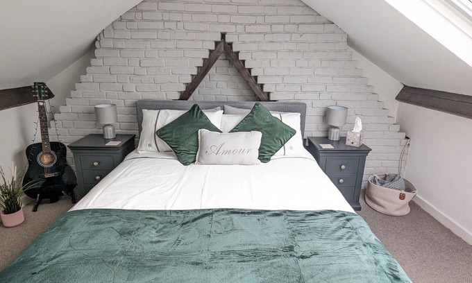 Norwich House | Stunning Victorian Terrace in the Golden Triangle