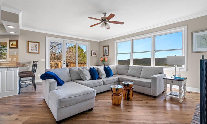 Hot Springs Village House | Stunning View! 5000 sq. ft House - Game Room - Dogs
