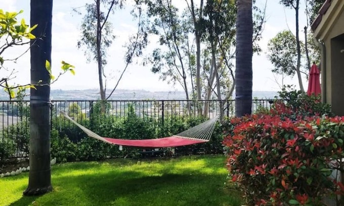 Aliso Viejo House | Stunning View Getaway - 2 bdrms, 2.5 baths & Pool