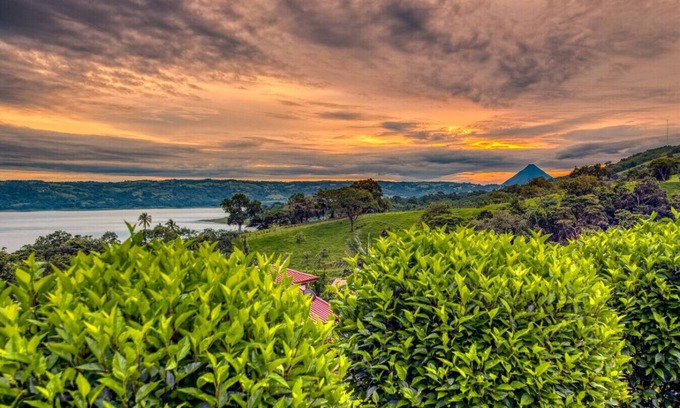 Tronadora Apartment | Stunning Views,4 Suites,Great for Groups, Hot Tub!