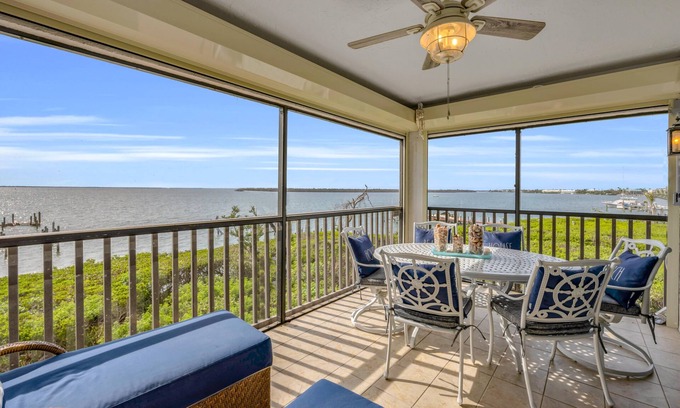 Captiva Condo | Stunning Views from a Stunning Condo