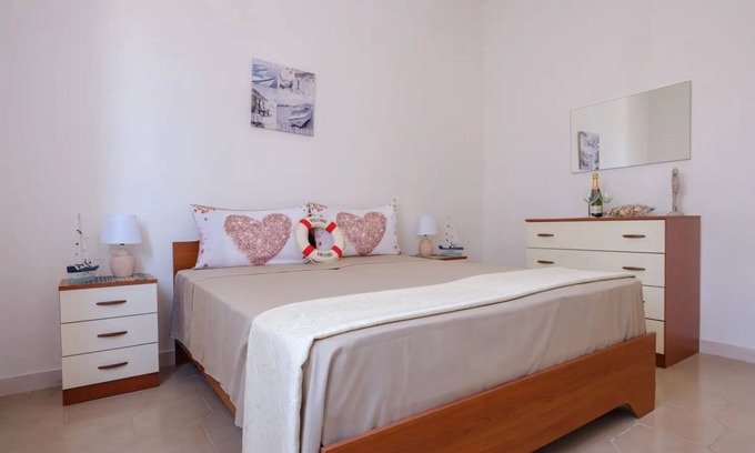 Torre Castiglione Villa | Stunning villa for 6 guests with A/C, WIFI, TV, terrace and panoramic view