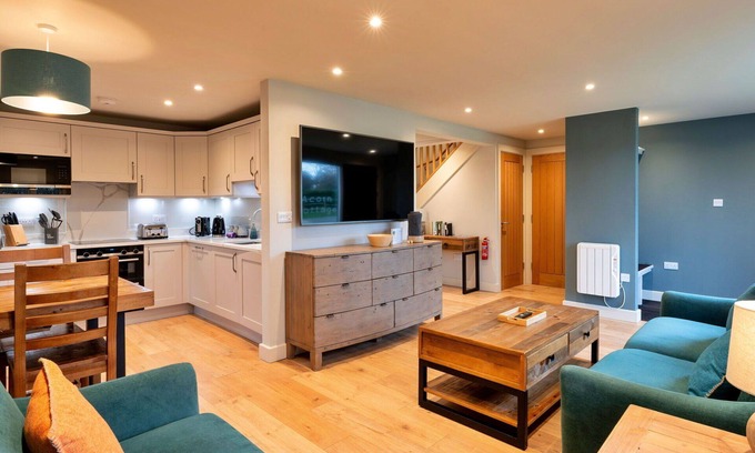 Dorsington House | Stunning villa for 3 people with WIFI, TV and pets allowed