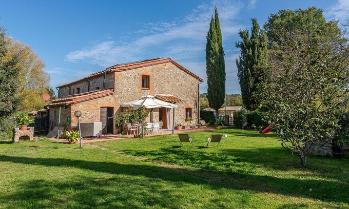 Montieri House | Stunning villa for 5 guests with A/C, WIFI, private pool, TV, patio, pets allowed and parking