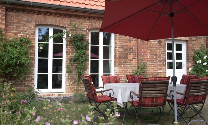 Muritz House | Stunning villa for 6 people with TV, terrace and parking