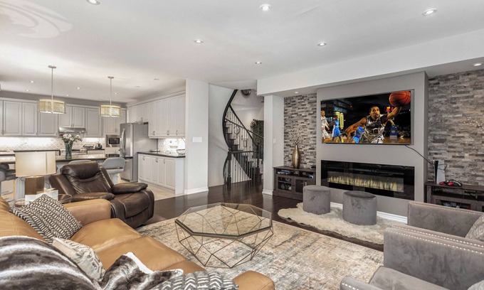 Churchill Meadows House | Stunning Villa in Mississauga
