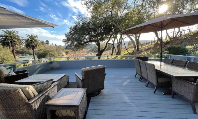 Geyserville House | Stunning Vineyard Views, Top Location, Clean, Safe