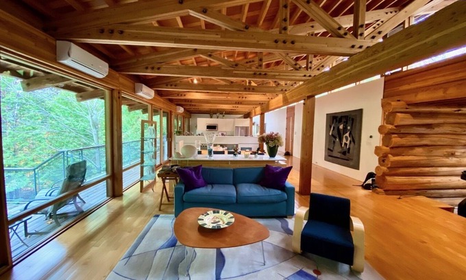 Tiny Cottage | Stunning Water Front Cottage