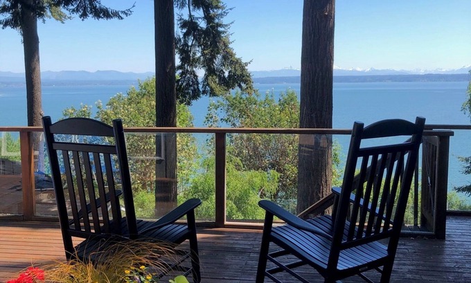Camano Island House | Stunning water & mountain view; hot tub, sport court! Sleeps 10. Pet friendly!