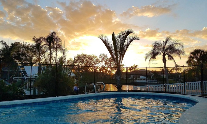 Tampa Shores House | STUNNING WATERFRONT RESORT EXPERIENCE!